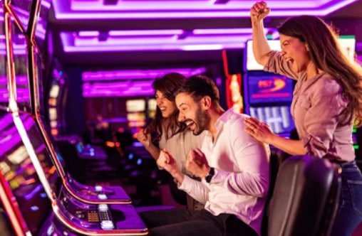 casio777 အားကစားလောင်းကစားတွင် Esports MLBB နှင့် PUBG Mobile Tournament Bet ထည့်နေသည့် မြင်ကွင်း
